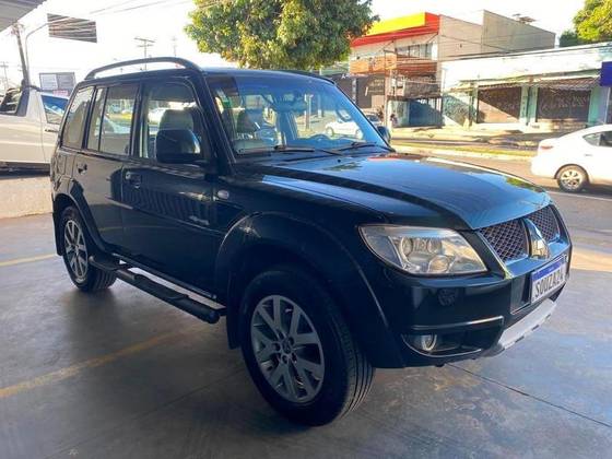MITSUBISHI PAJERO TR4 2.0 4X4 16V 140CV FLEX 4P AUTOMÁTICO MITSUBISHI PAJERO TR4 2.0 4X4 16V 140CV FLEX 4P AUTOMÁTICO